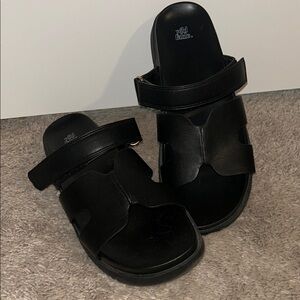 Wild Fable Black Sandals